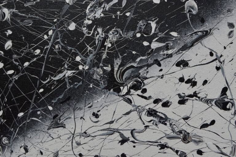 Black zirconia by Keren de Vreede